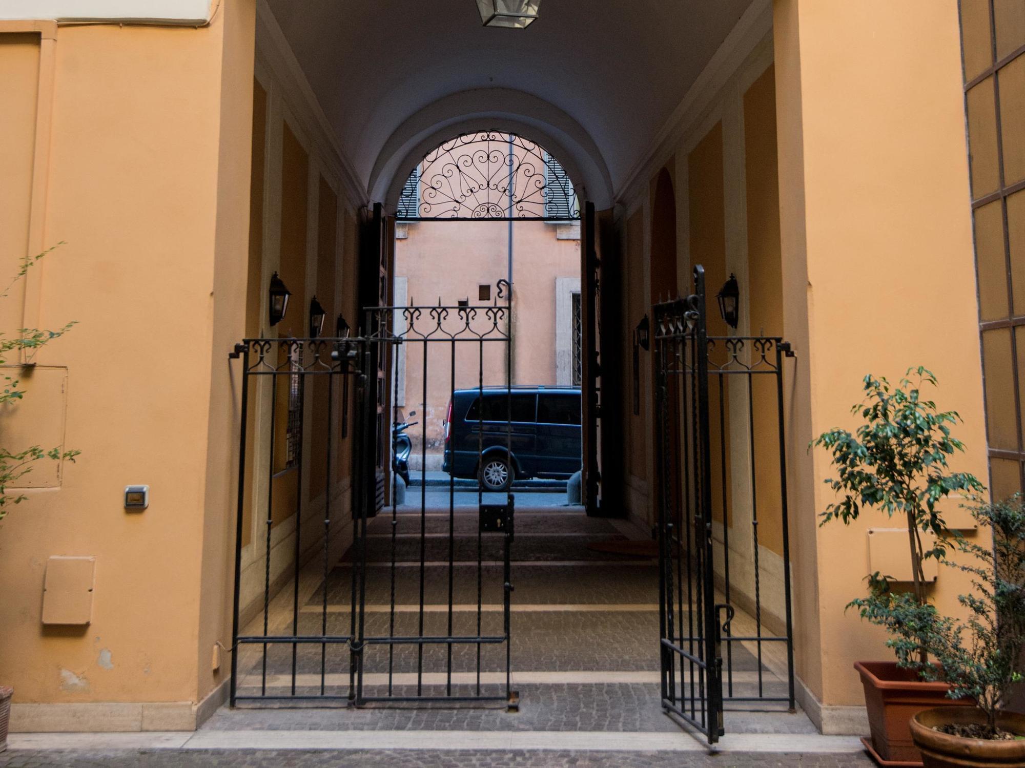 Assunta Domus Hotel Rome Exterior photo